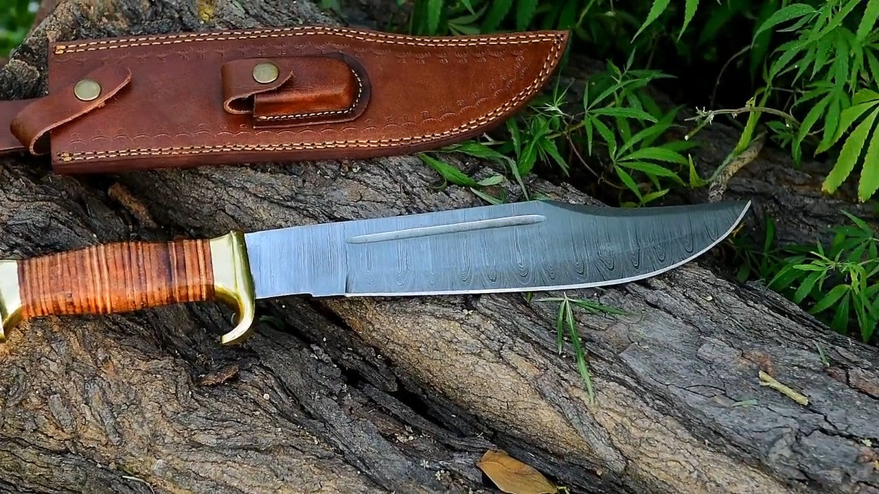 Handmade Damascus Bowie Knife Hunting Fixed Blade with Leather Sheath