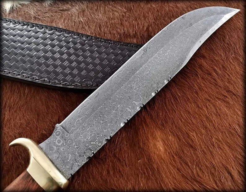 Custom Handmade Damascus Steel Blade Survival Bowie Knife Hunting Knife Camping