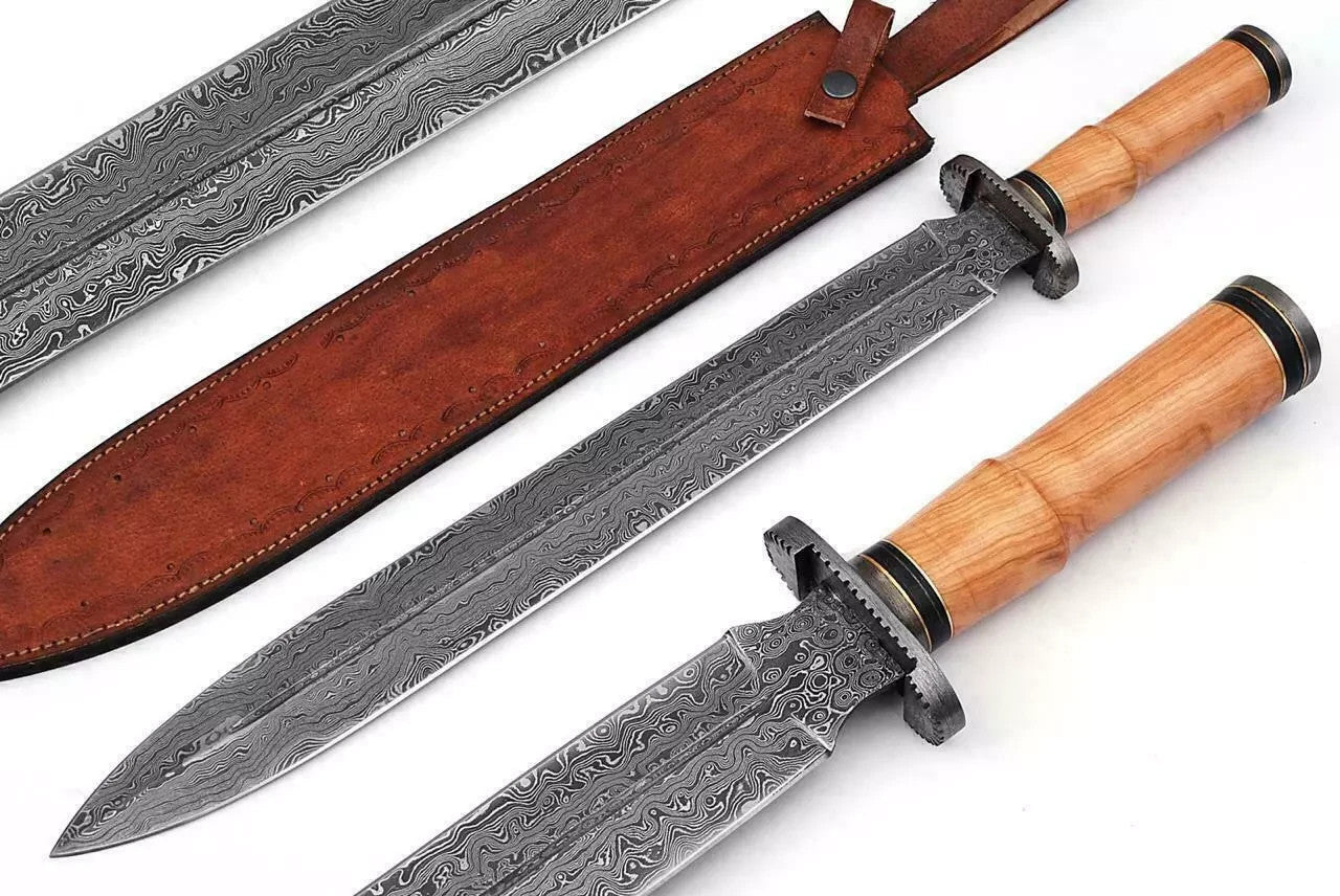 Premium Hand Forged Damascus Steel Hunting Battle Ready Medieval Roman Sword