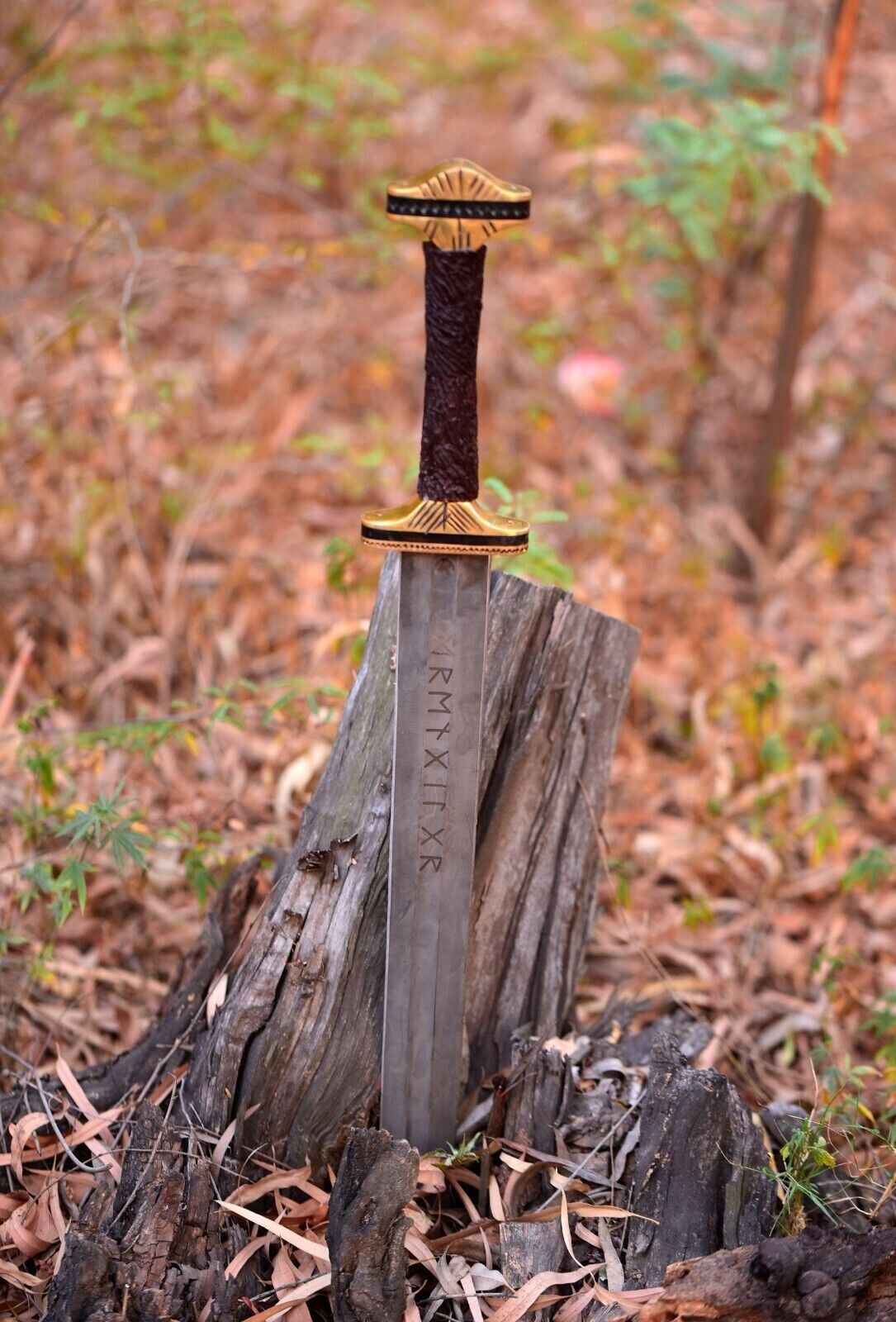 CUSTOM HANDMADE DAMASCUS STEEL BATTLE READY SWORD VIKING SWORD COMBAT SWORD