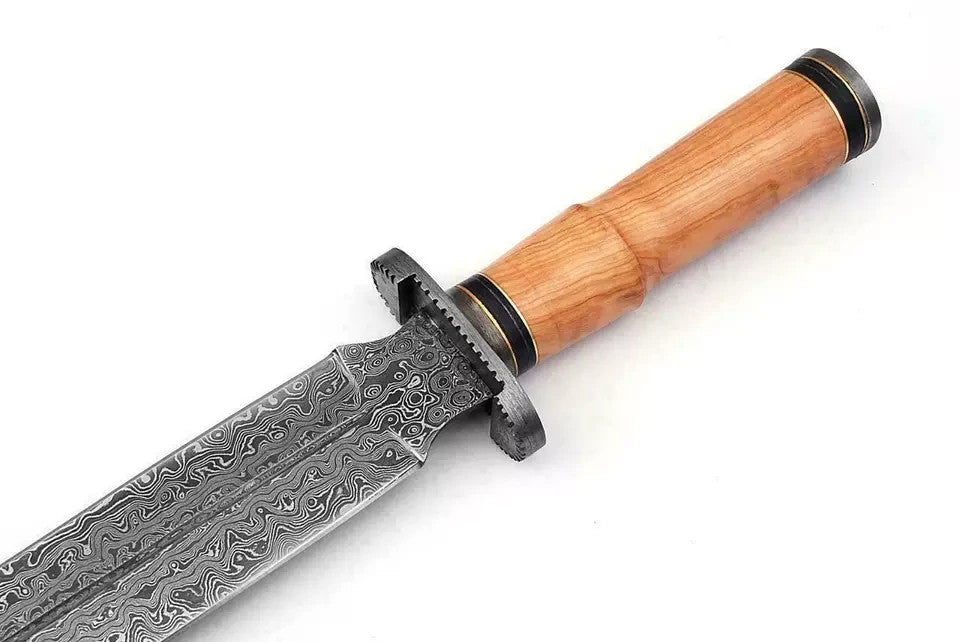 Premium Hand Forged Damascus Steel Hunting Battle Ready Medieval Roman Sword