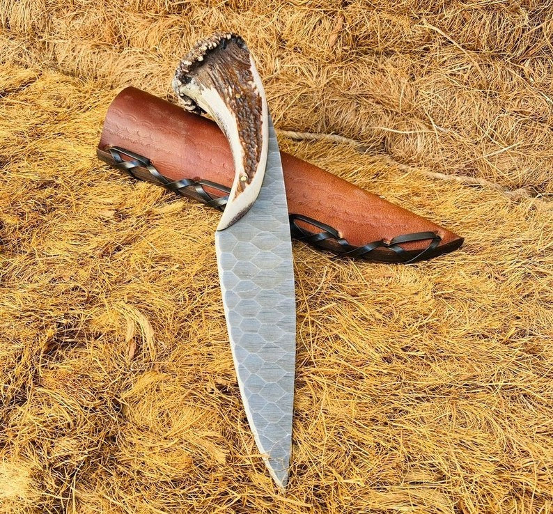 Custom Handmade D2 Steel Blade Stag Antler Bowie Knife| Hunting Knife Camping