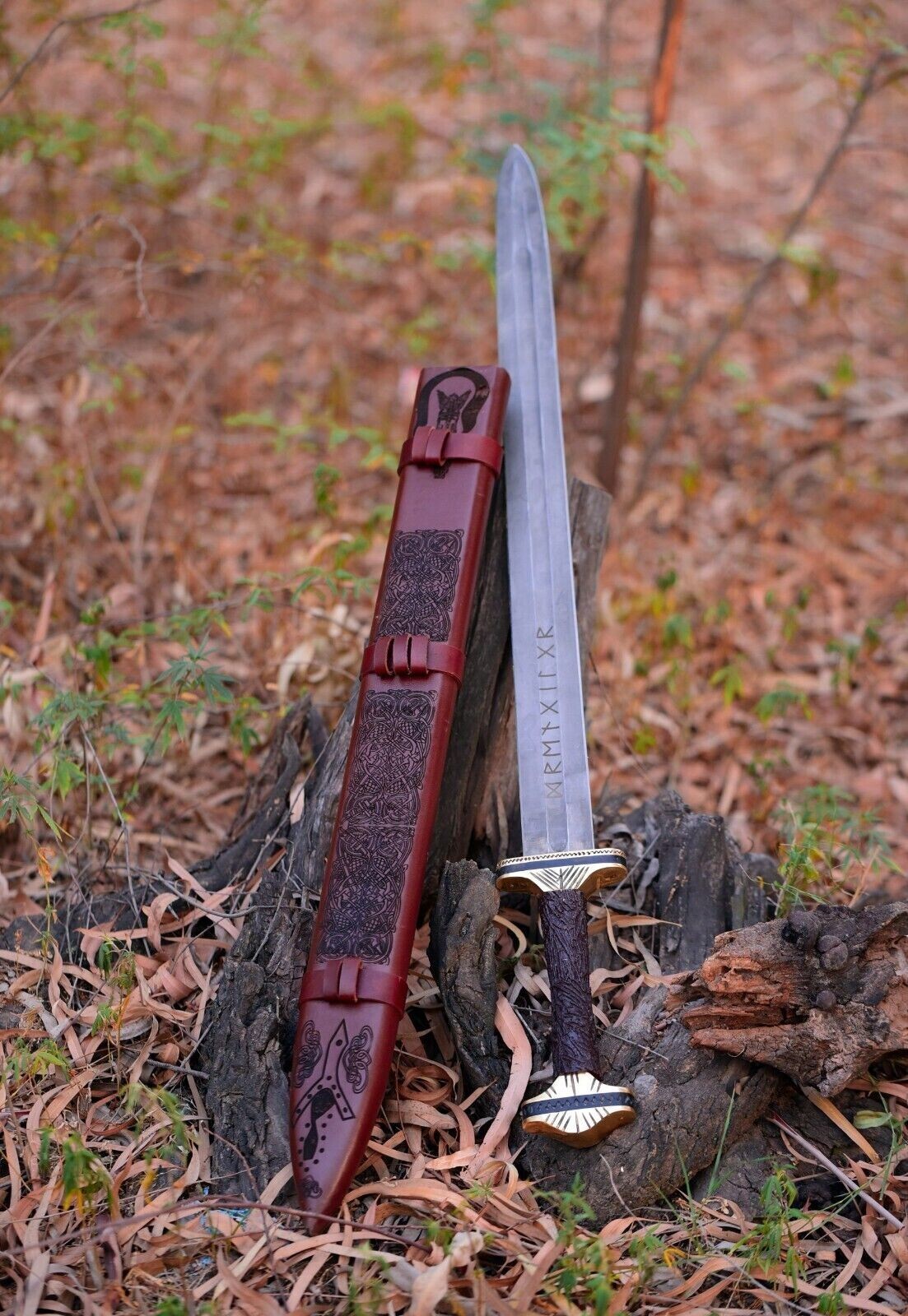 CUSTOM HANDMADE DAMASCUS STEEL BATTLE READY SWORD VIKING SWORD COMBAT SWORD