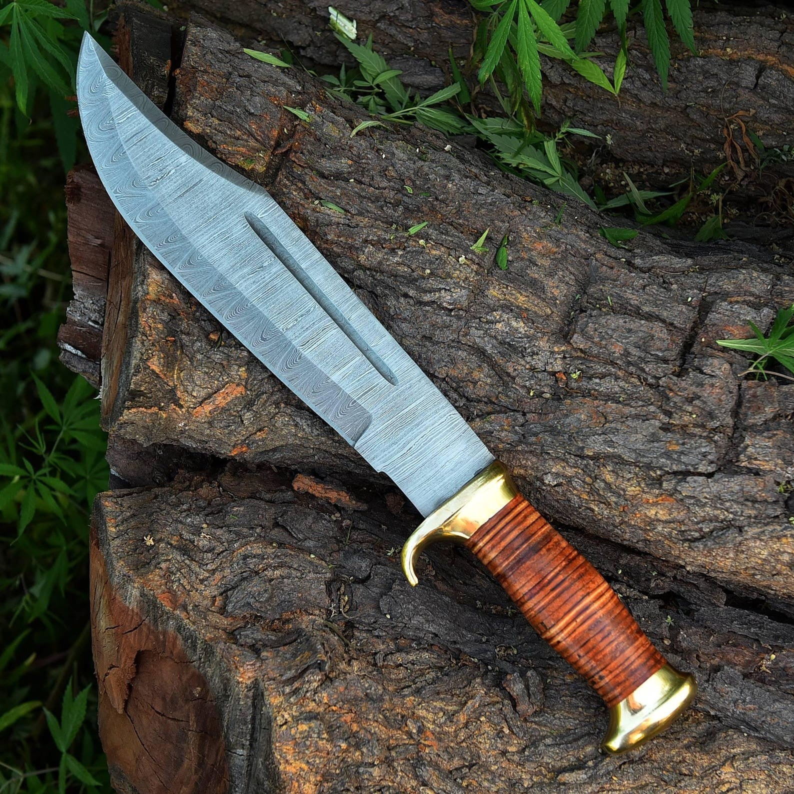 Handmade Damascus Bowie Knife Hunting Fixed Blade with Leather Sheath
